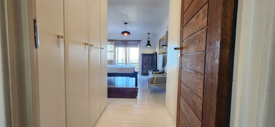 To Let 4 Bedroom Property for Rent in Glencairn Heights Western Cape